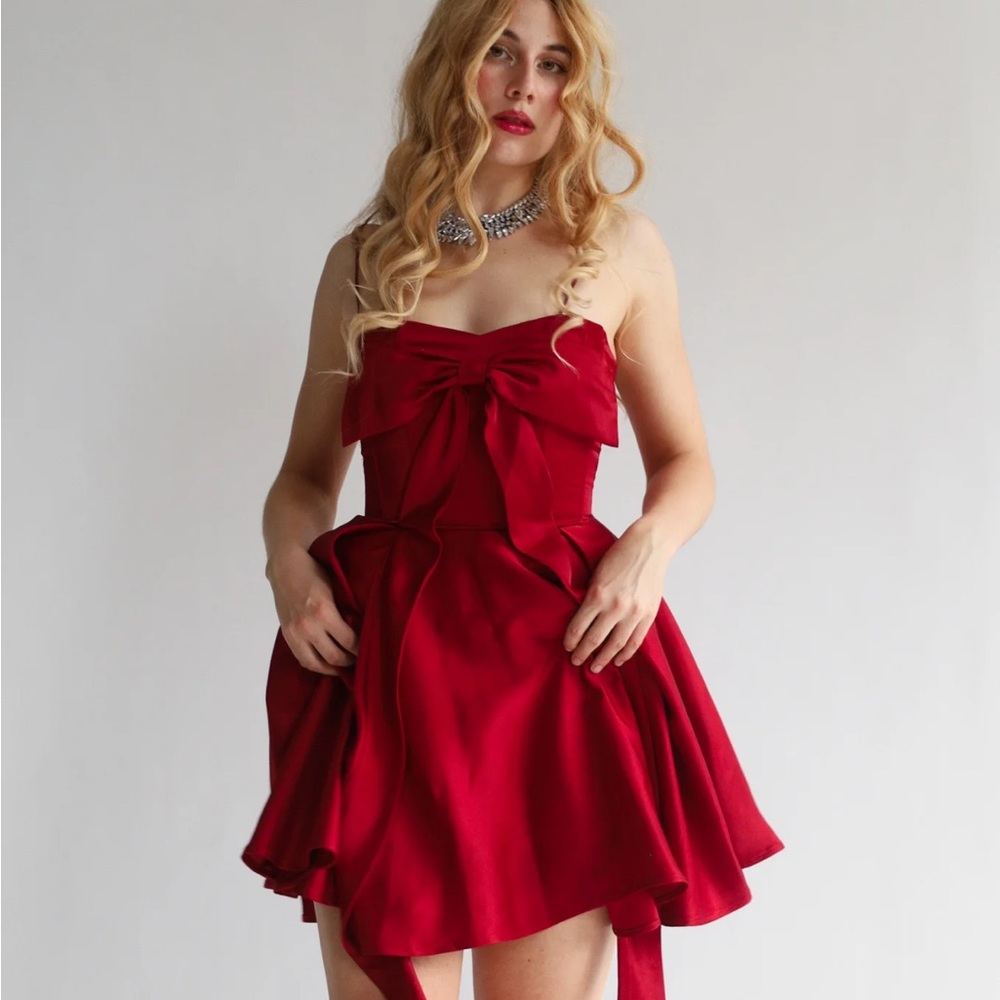 Strapless Red Bow Fit-and-Flare Mini Dress